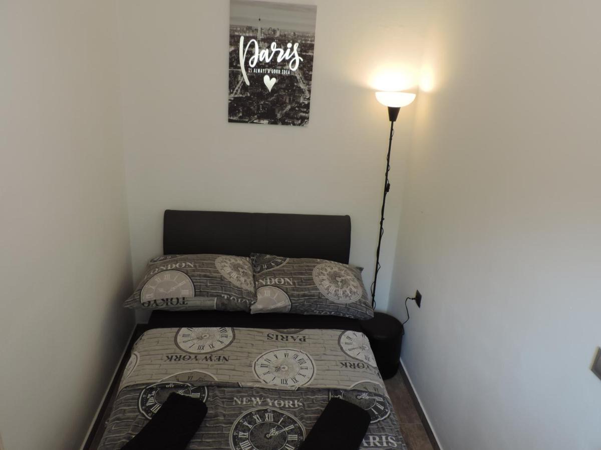 Apartment Carla สปลิท ภายนอก รูปภาพ